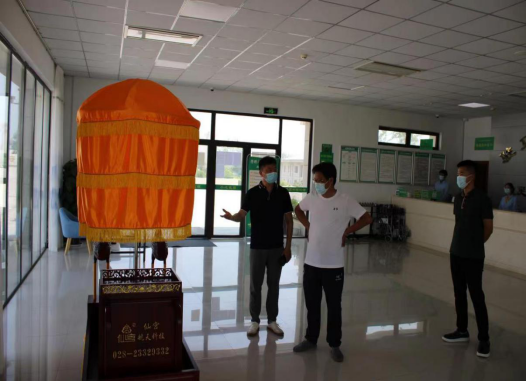 7.14市產(chǎn)業(yè)集團黨委書記、董事長劉培建深入子公司檢查疫情防控工作147.png